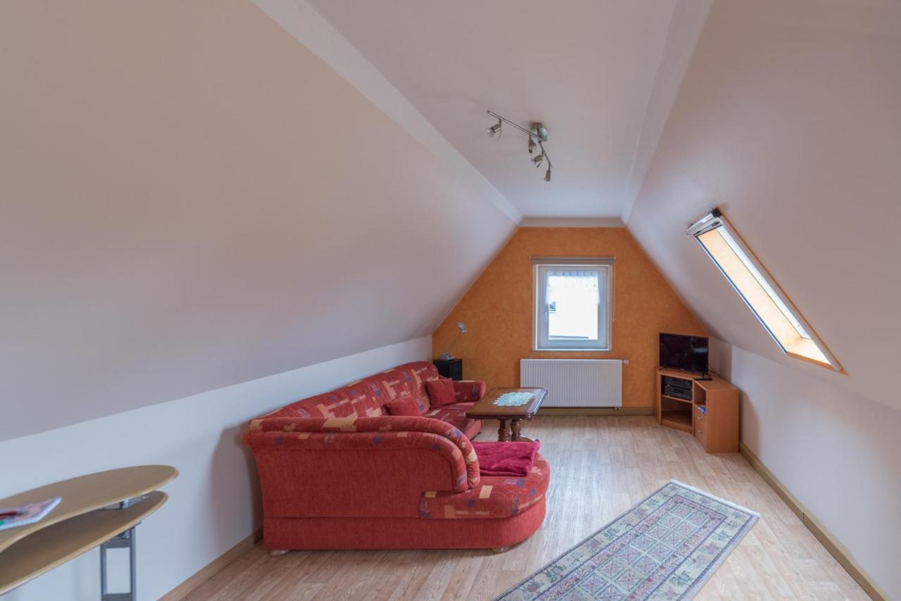 Ferienwohnung Lodig Gross Sarchen Екстер'єр фото